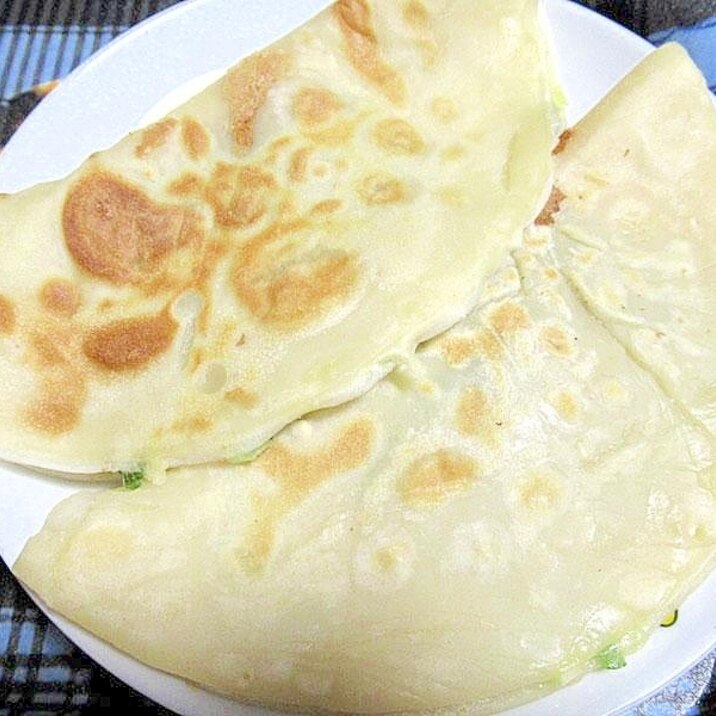小麦粉で簡単、チーズ納豆サンド
